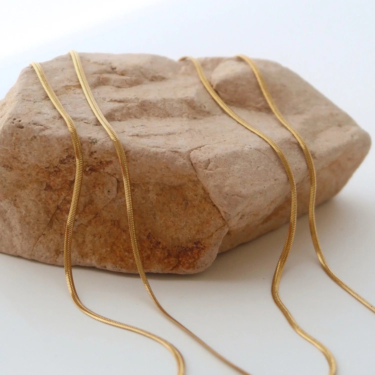 Elegant Layered Gold Choker