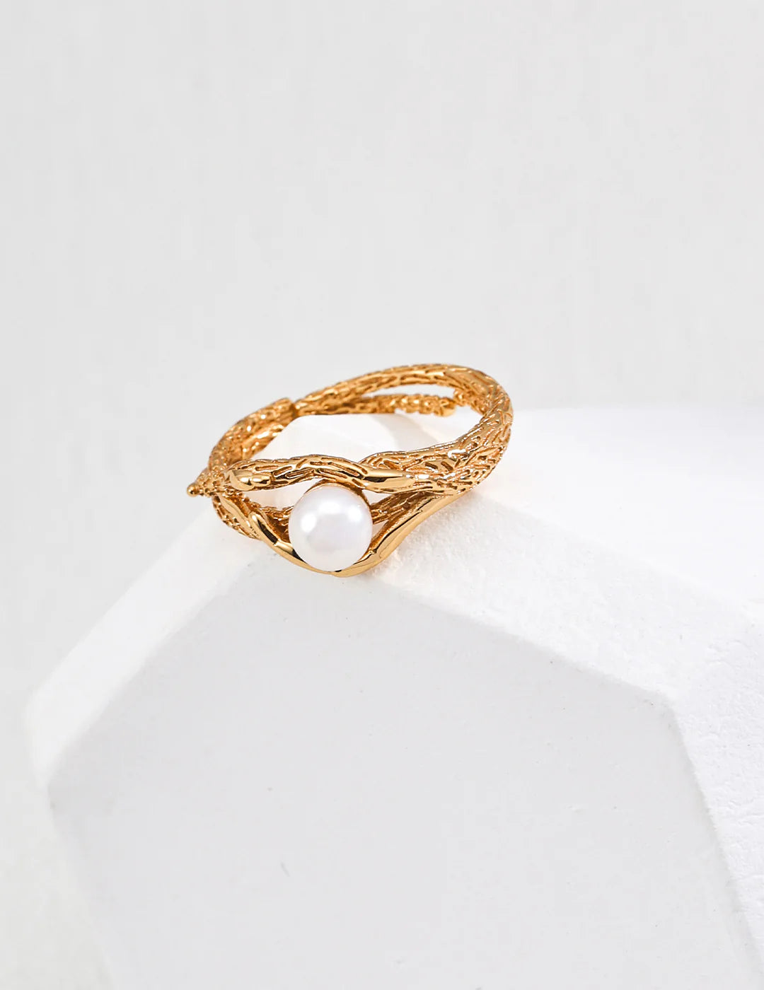 Pure Pearl Minimalist Ring